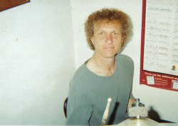 Barry Playing